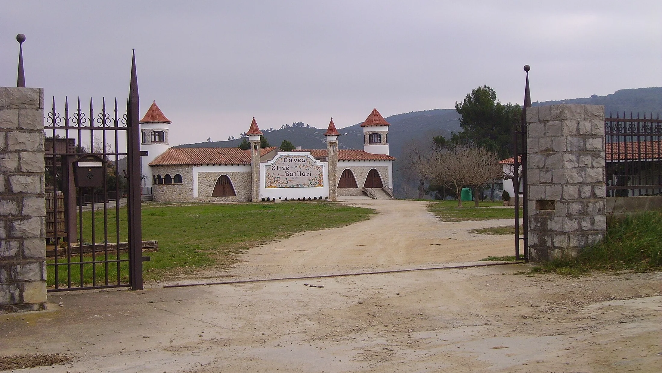 Cava de crianza en una bodega del Penedès