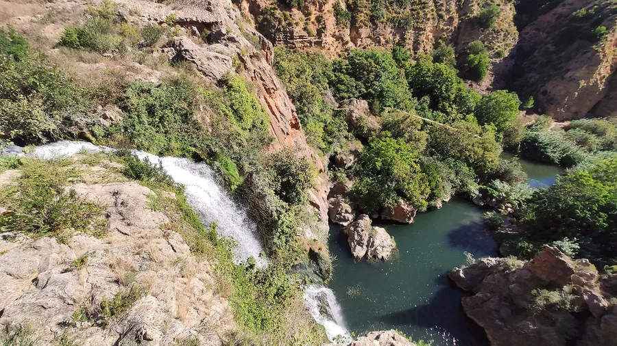 Il Canale di Navarrés: cascate e piscine naturali