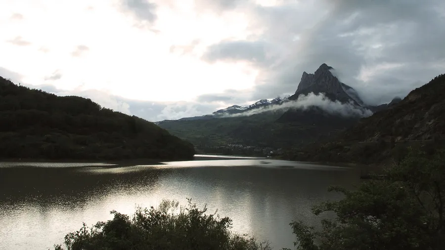 Senderismo y trekking por los Pirineos