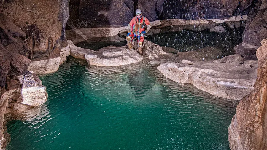 Espeleología en la Cueva Coventosa, Cantabria