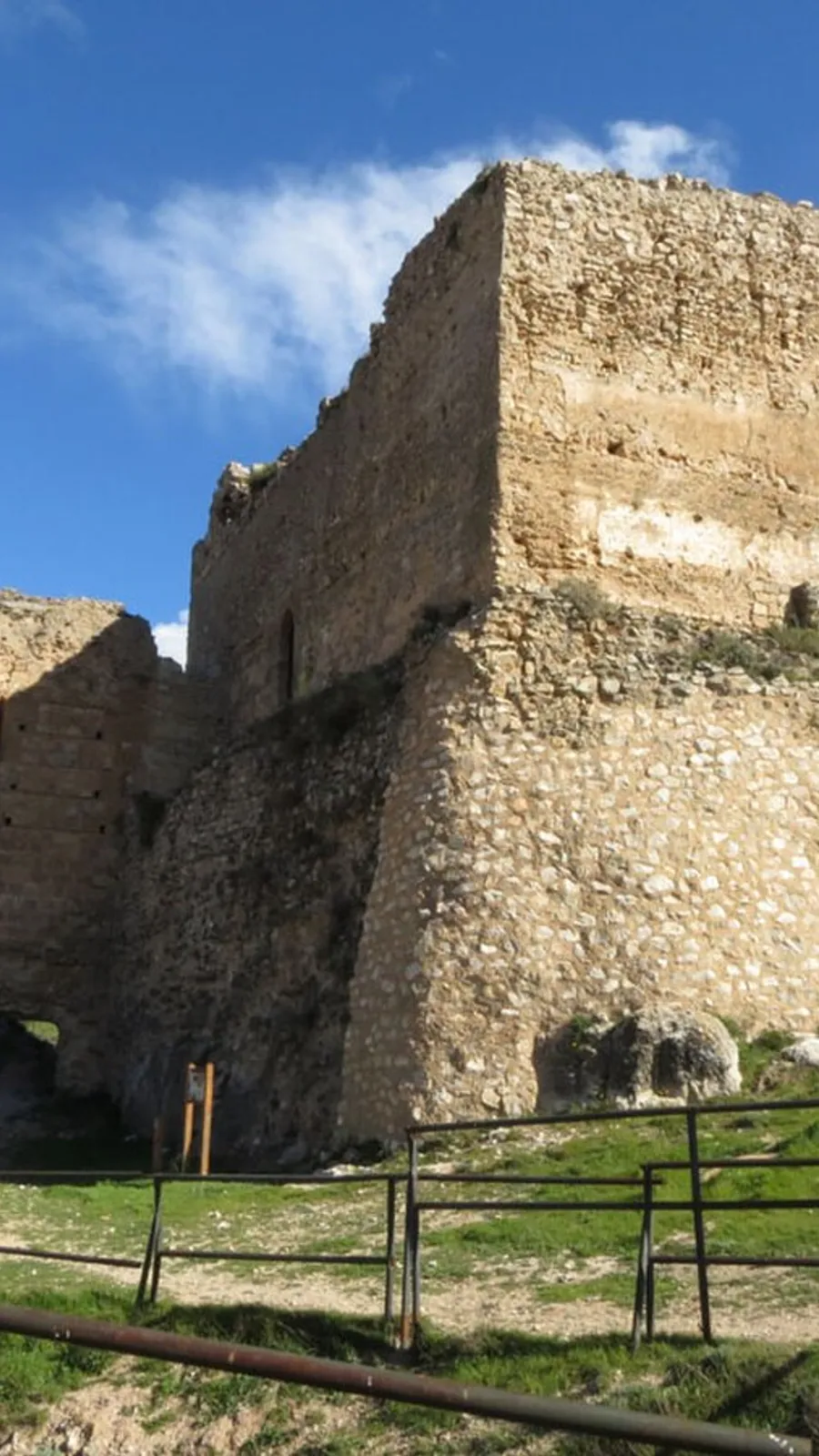 Castillo de Ayora