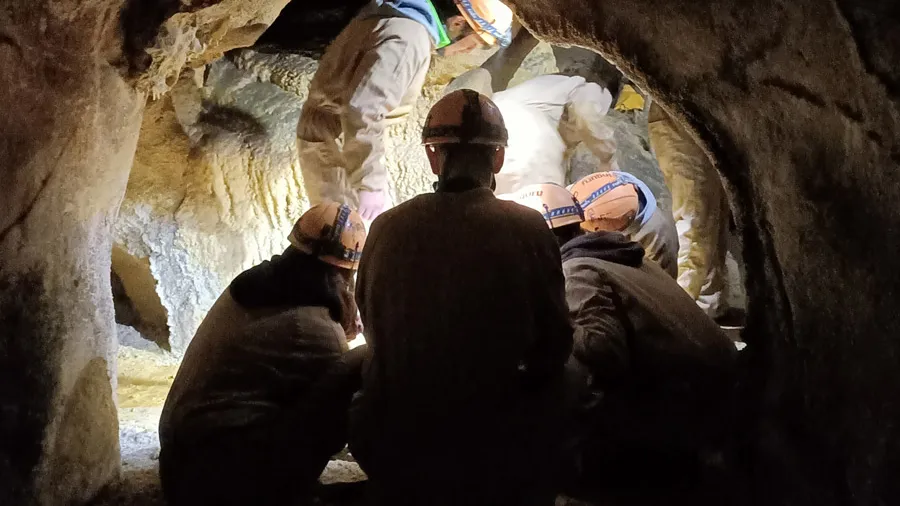Espeleología en la Cueva AIXA II (Deba)