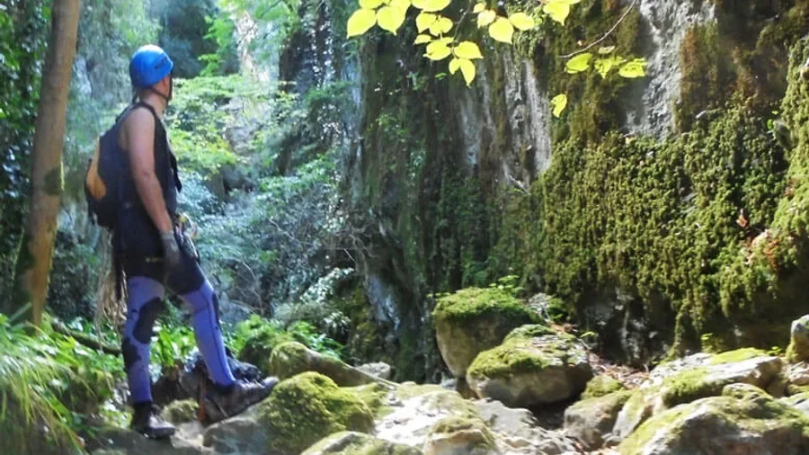 Barranquismo Diablozulo / Ixostia (Navarra)