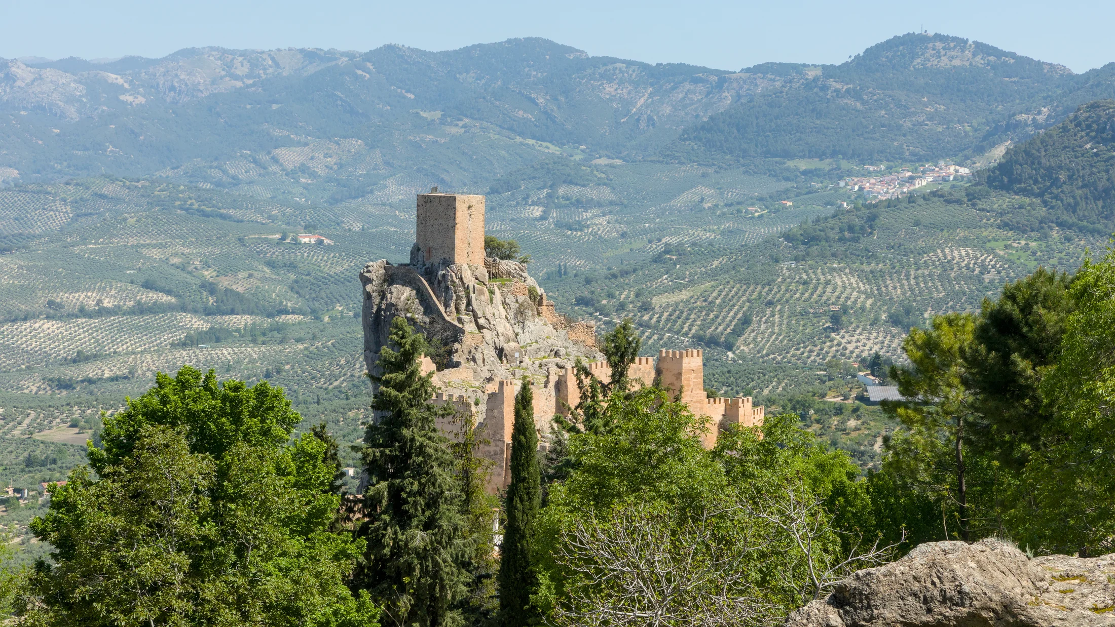 Burg La Iruela · Templerwache über dem Tal