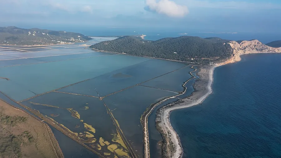 Pilota helicóptero supervisado en Ibiza y alrededores