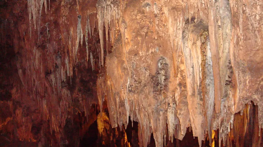 Valporquero Cave