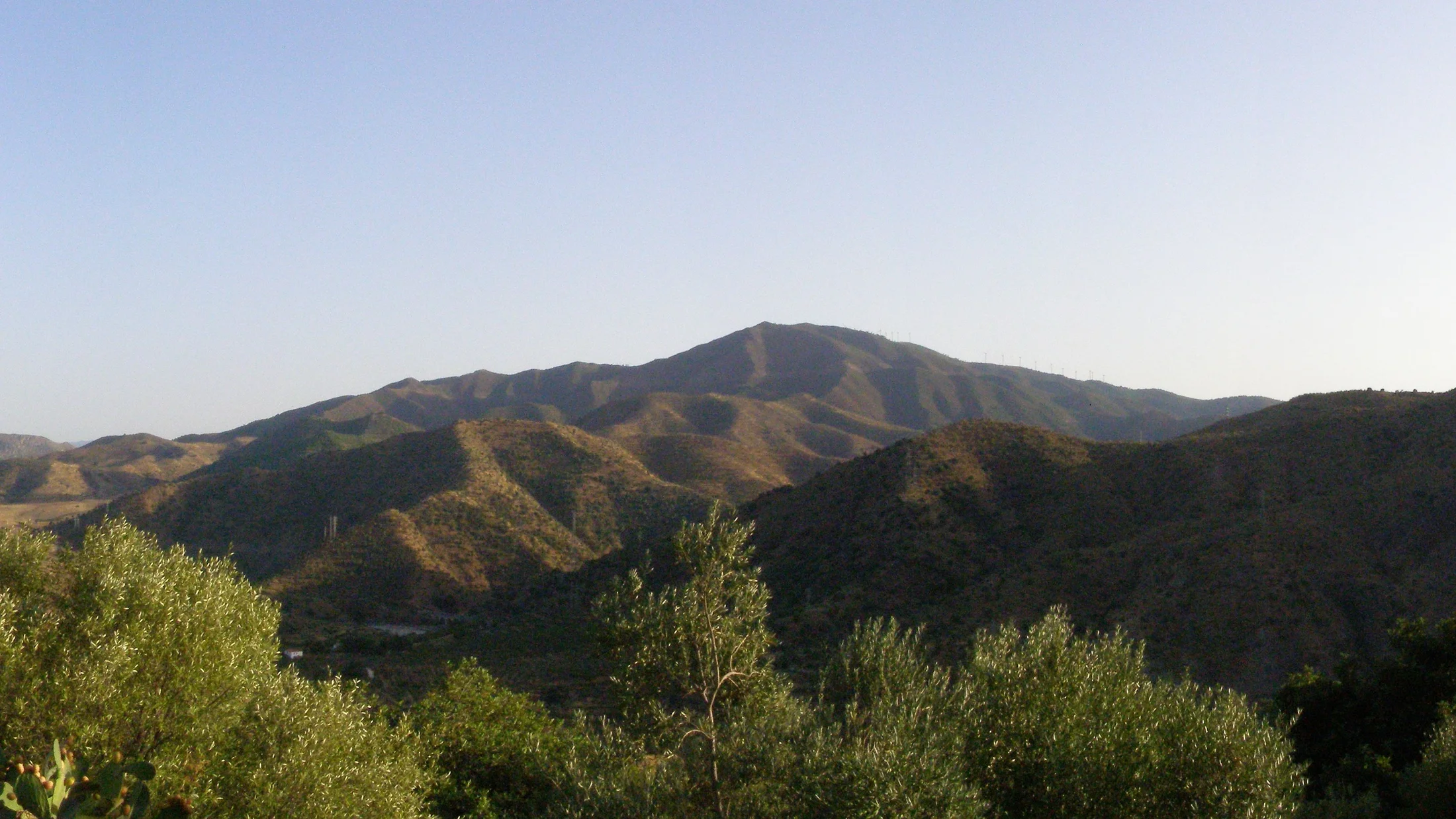 File:El Chorro panorama 1.jpg