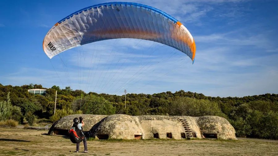 Parapente en España: 10 zonas y escuelas para tu primer vuelo
