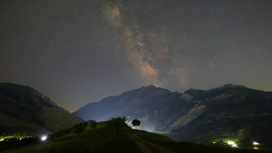 Imagen de Artículo de Blog: Dónde ver la Vía Láctea en España este verano: mapa de cielos oscuros para las Perseidas