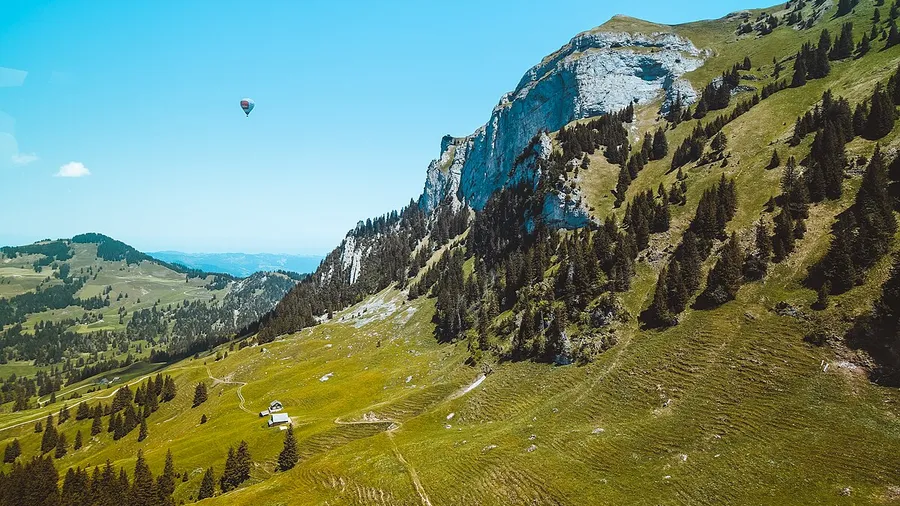 Vuelo en globo al amanecer en Reinosa, Cantabria