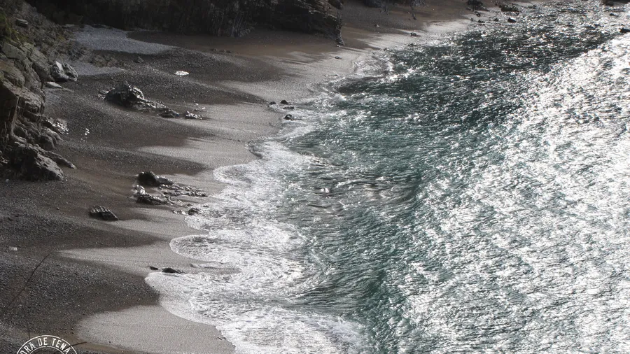 Imagen de Artículo de Blog: Playas de Asturias: 12 arenales salvajes entre acantilados y pueblos marineros