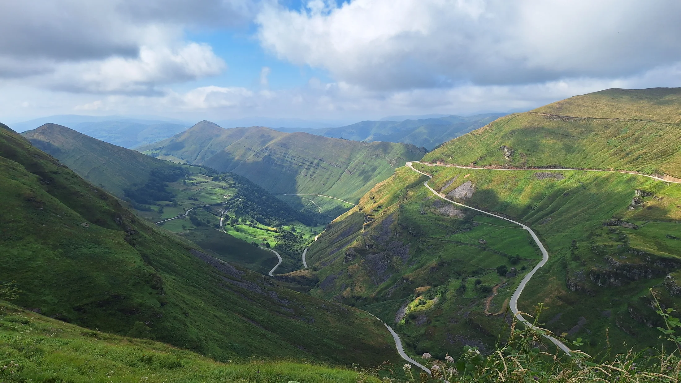 Imagen de Región: cmcncpysv0hxjzr5pt6k62um5