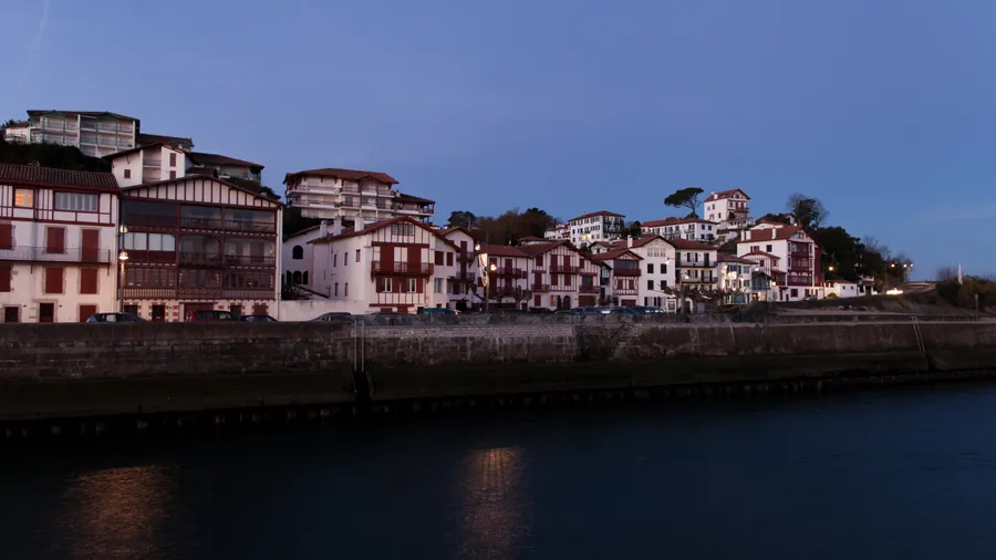 Imagen de Región: cmcnc9jjr0hipzr5pp3cu710x