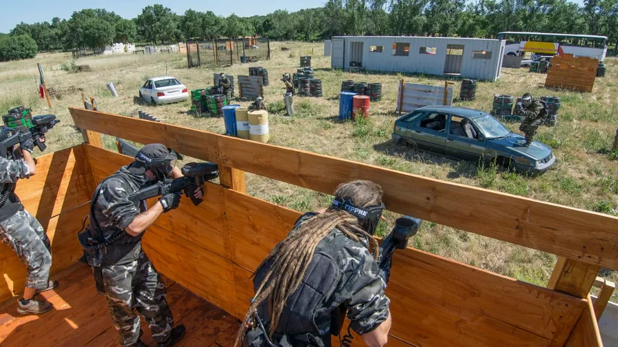 Paintball con escenarios temáticos en Algete