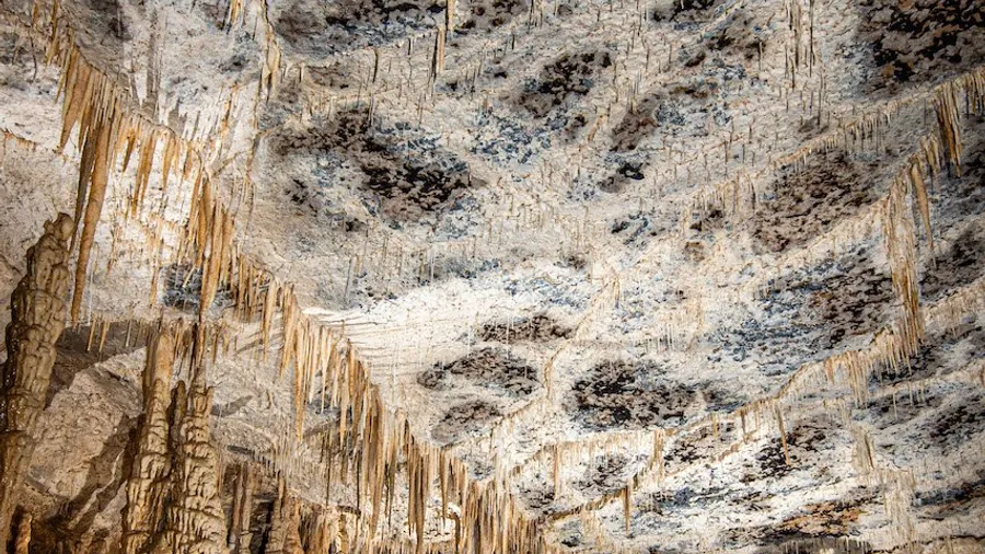 Espeleología avanzada en Cuevamur, Ramales de la Victoria