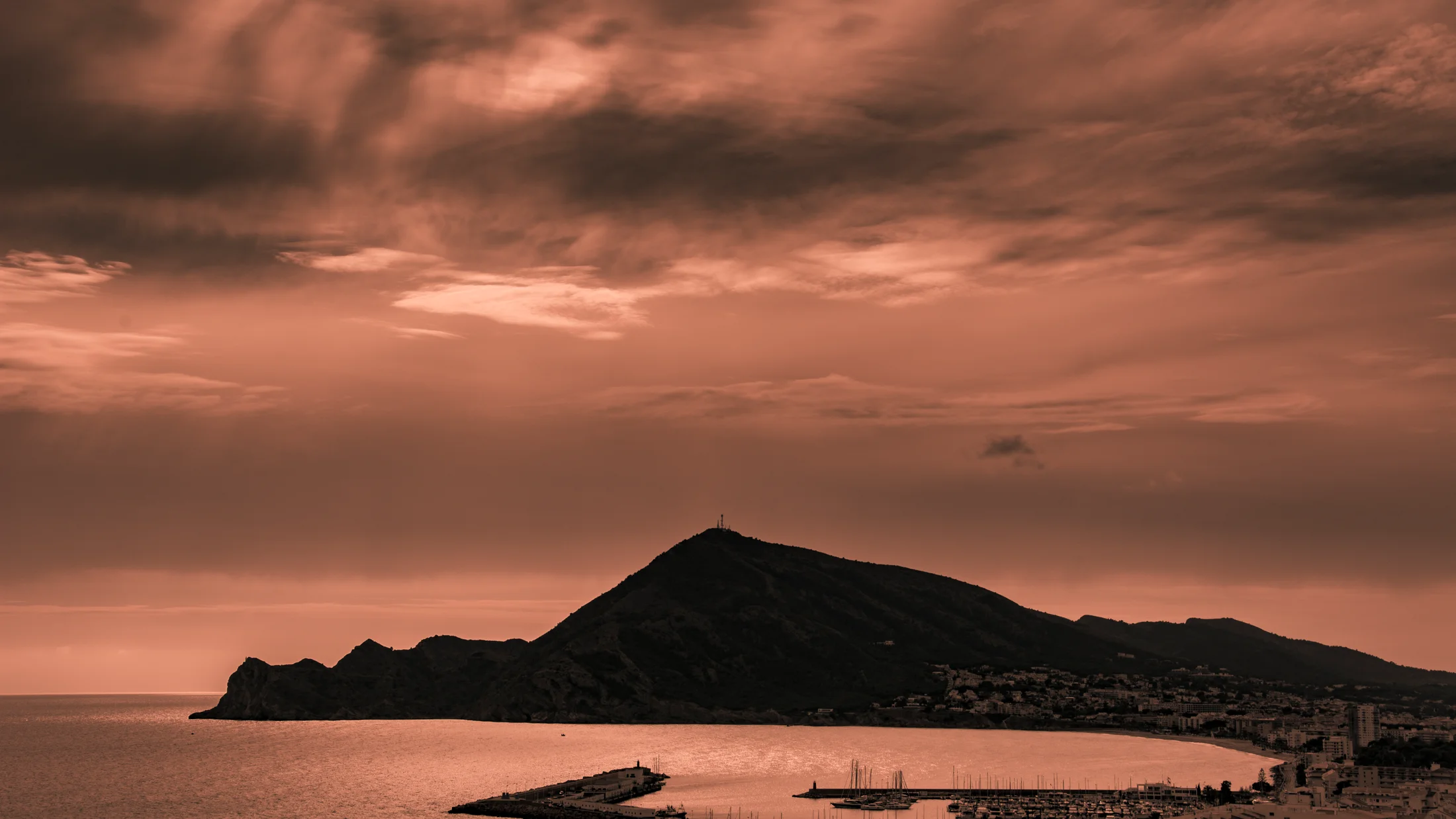File:ES5213021 PN Sierra Helada desde Altea (Atardecer).jpg