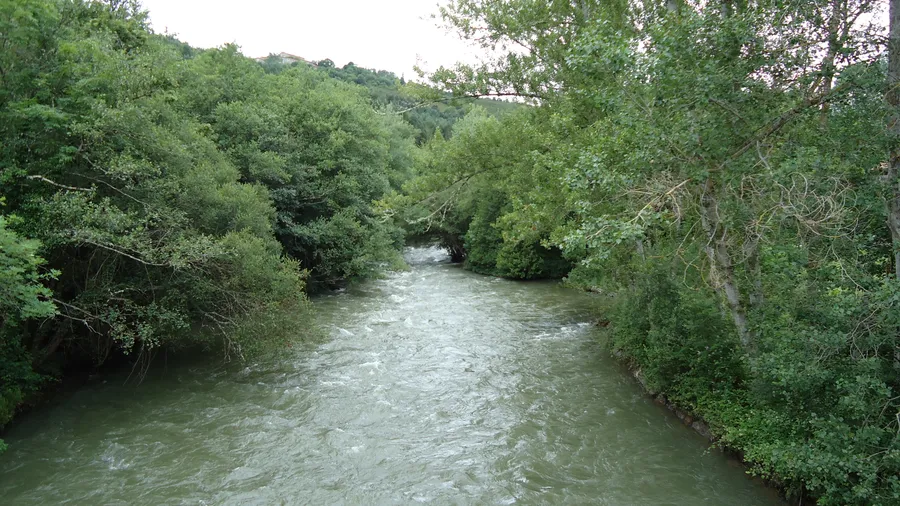 Canoe trip down the Ebro river in Campoo, basic section