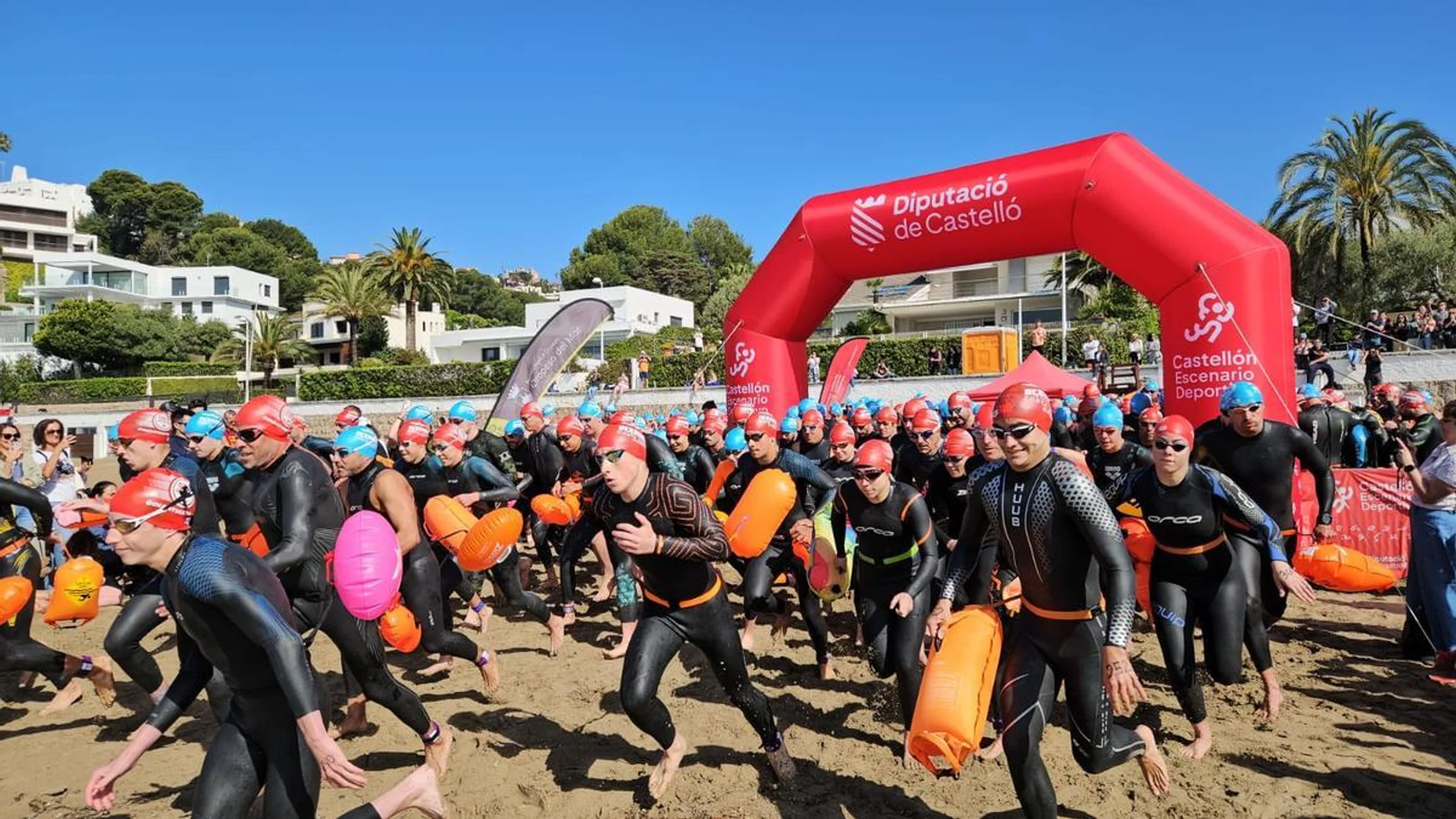 Natación en aguas abiertas en España: embalses, lagos y ríos donde está permitido bañarse
