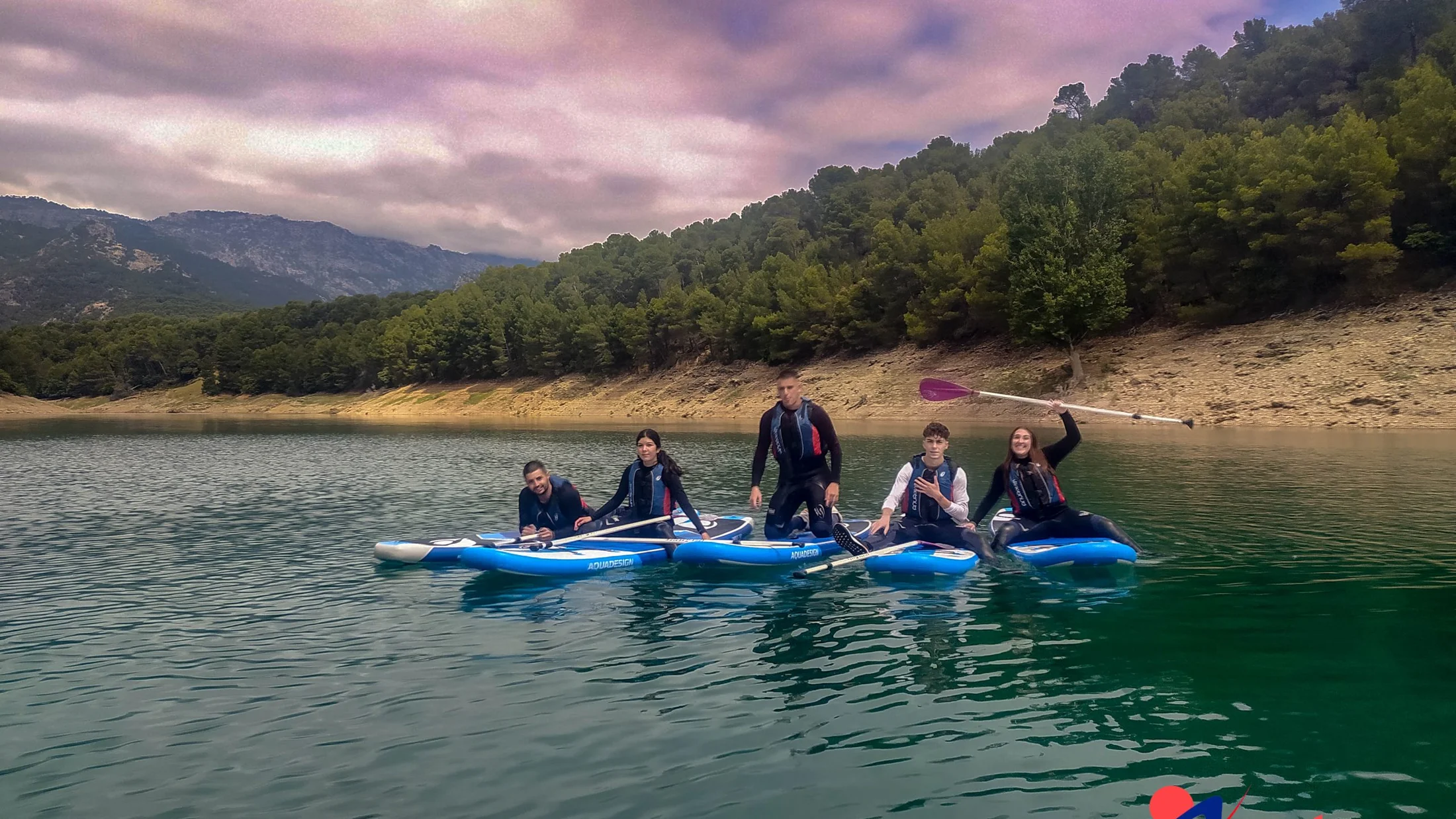 Turismo activo en primavera: los mejores planes outdoor de marzo a junio en España