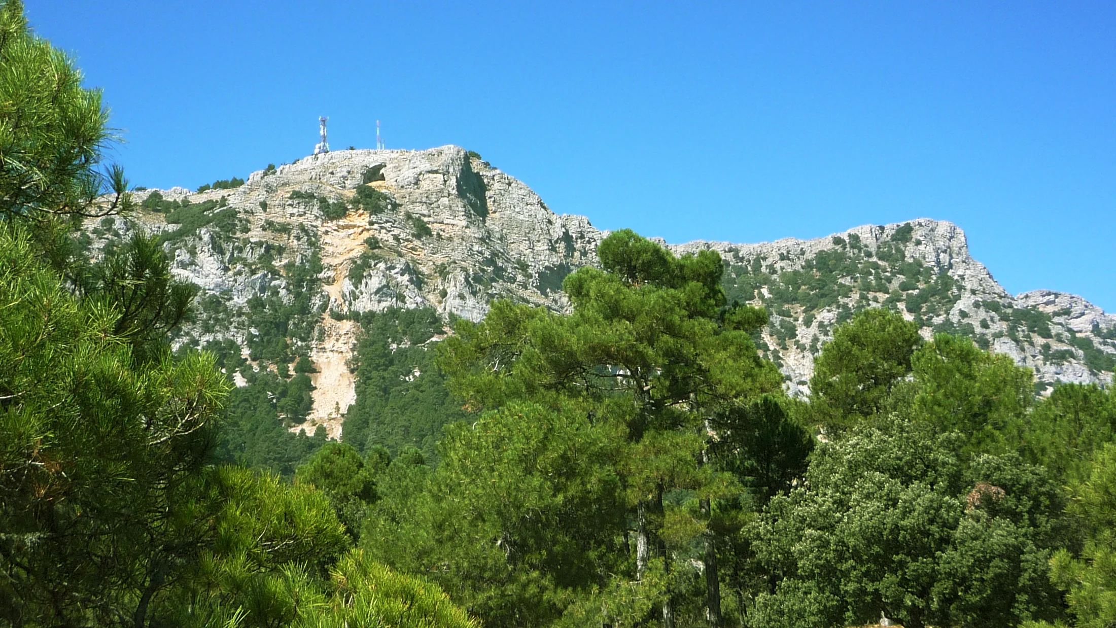Panoramic view of Sierra de Segura from El Yelmo