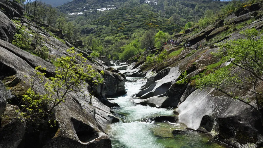 Pilones de la Garganta de los Infiernos