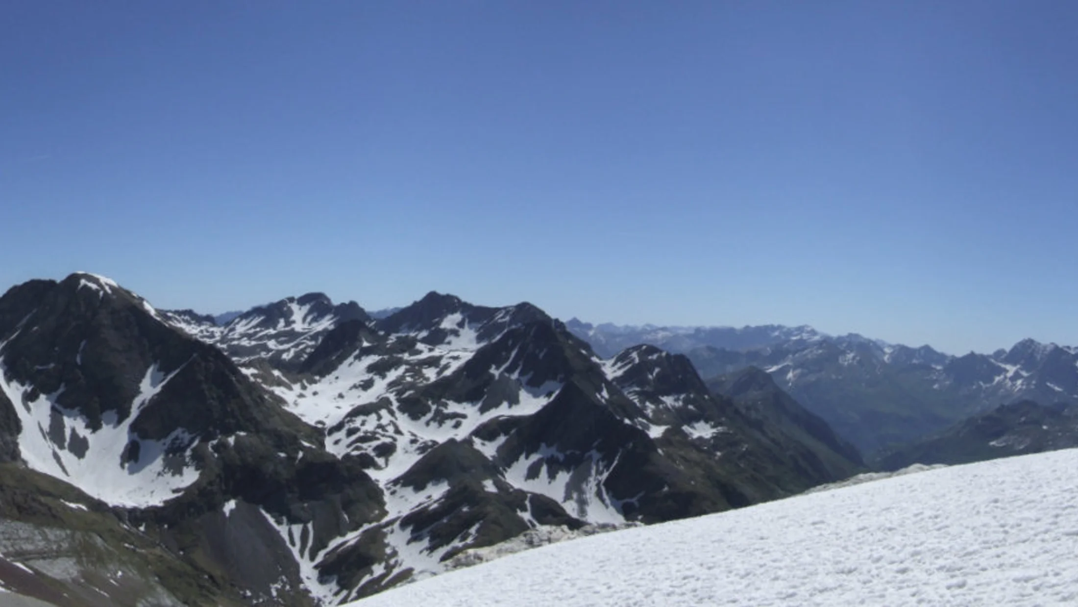 Ossoue Glacier, the last active one in the Pyrenees.