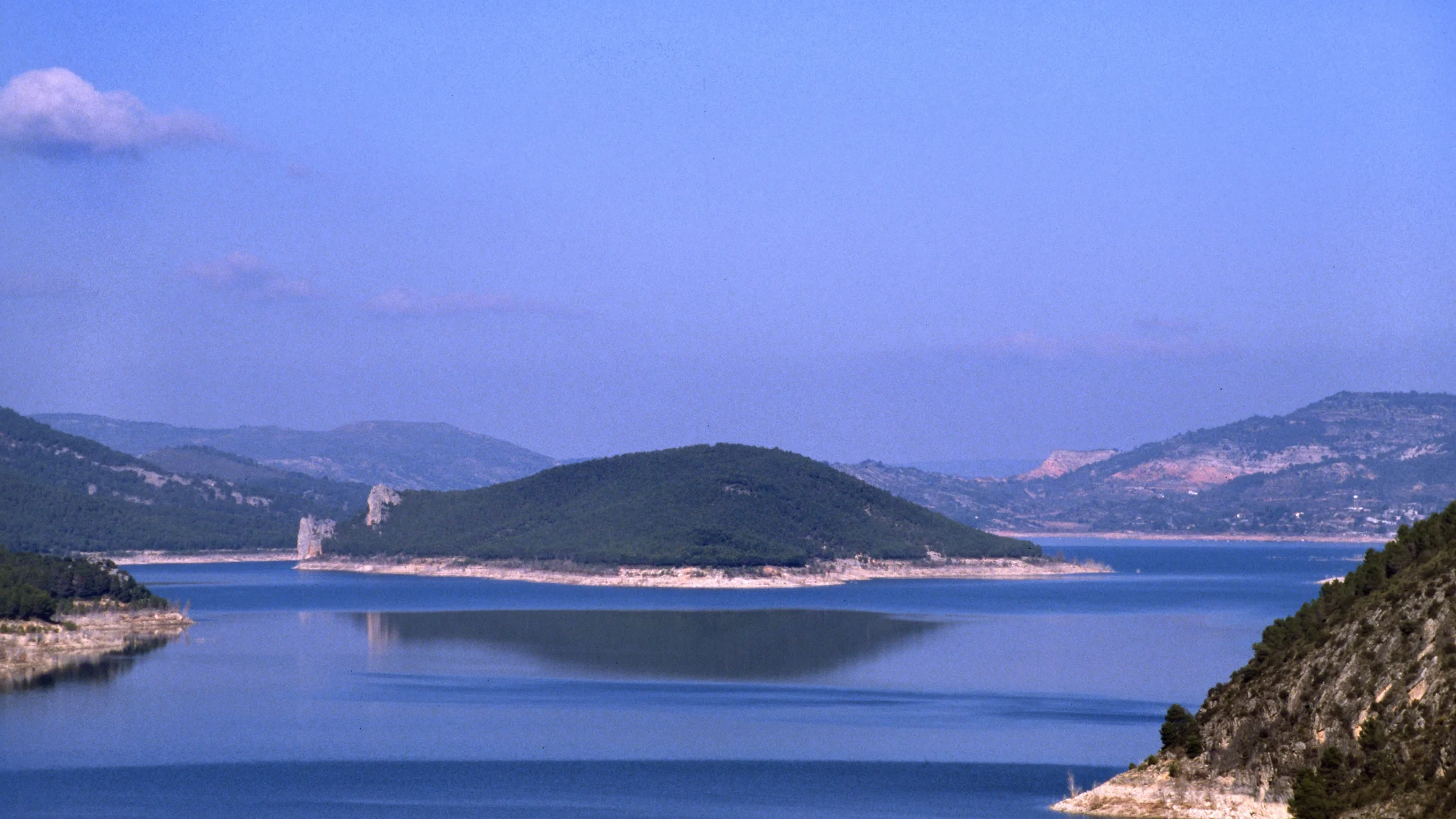 Imagen de Región: cmnp6g45g004o10vyxmzgtfbk