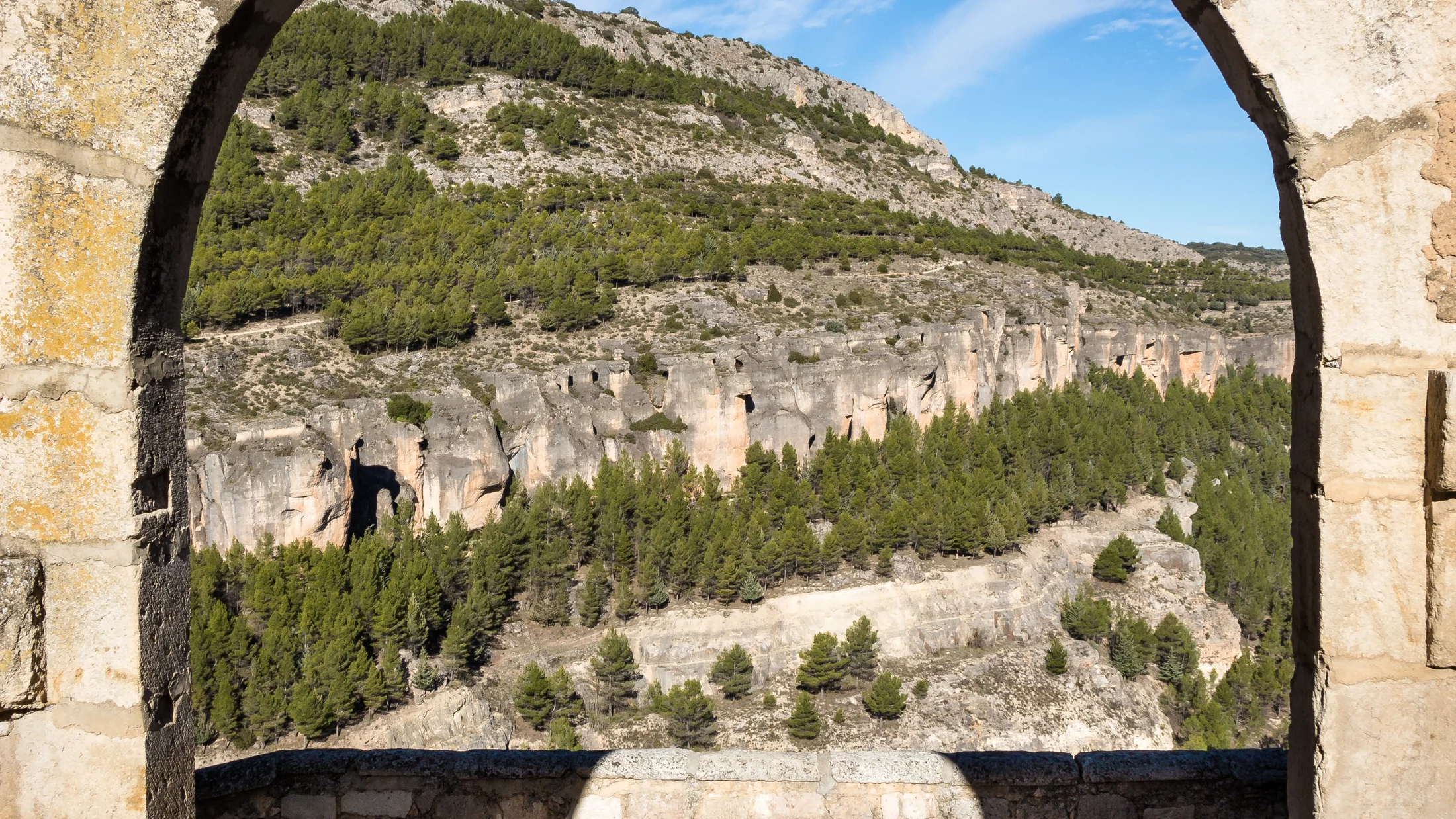 File:Ventana a Hoces Júcar.jpg
