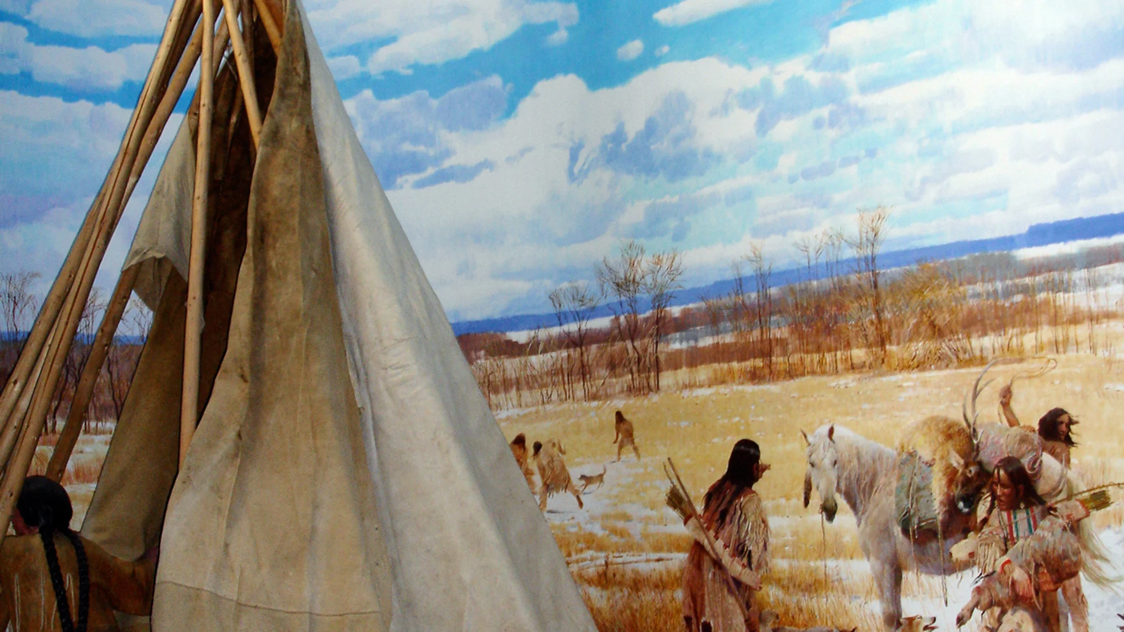File:Tipi Camp (5177336692).jpg