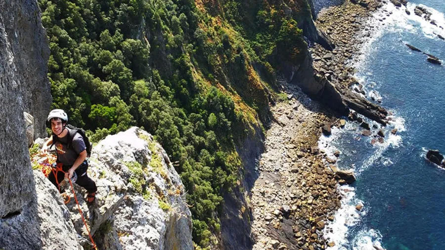 Beginner Sport Climbing Course in Álava