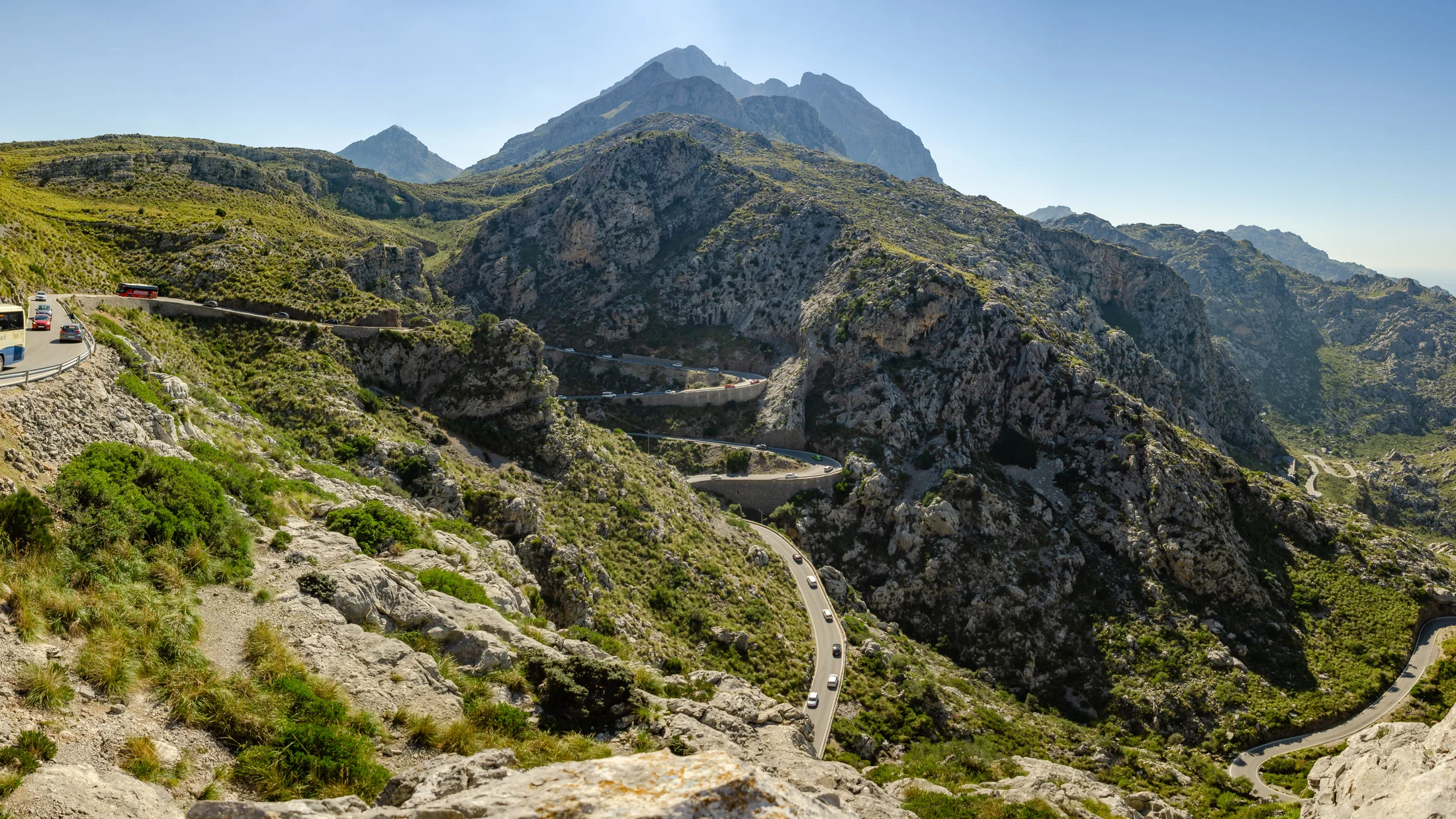 La carretera de Sa Calobra serpenteando hacia el Coll dels Reis