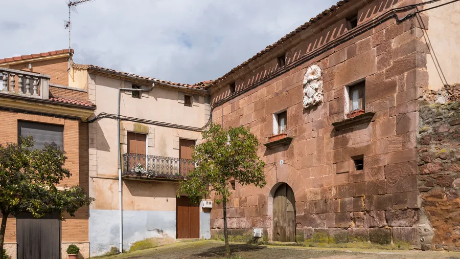 Imagen de Artículo de Blog: Casas rurales con piscina climatizada: guía con 7 alojamientos verificados, mapa y consejos para