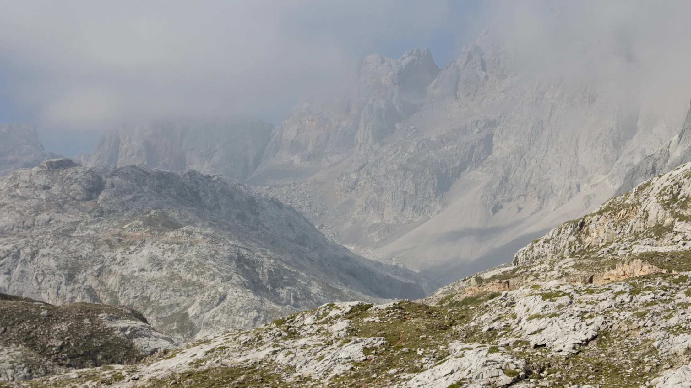 File:Picos de Europa   Fuente Dé   02.jpg
