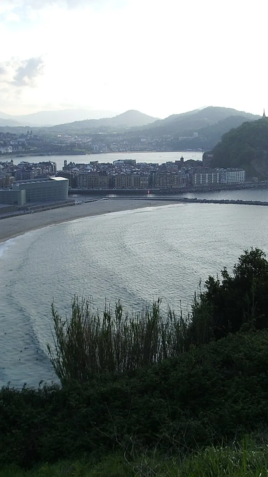 Monte Igueldo y Playa de la Concha