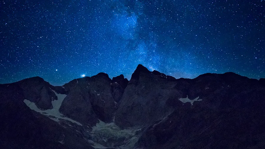 Trekking lunar con picnic astronómico en el Parque Natural del Alt Pirineu