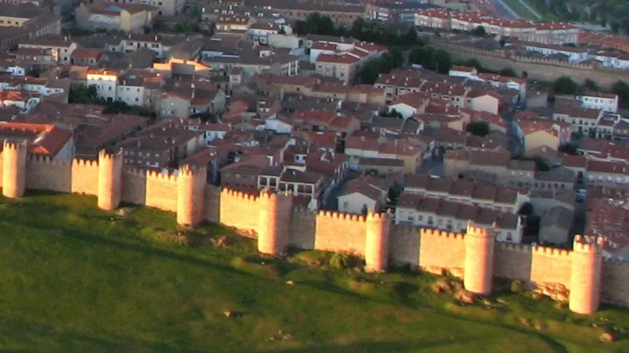 Vuelo en globo sobre las Murallas de Ávila