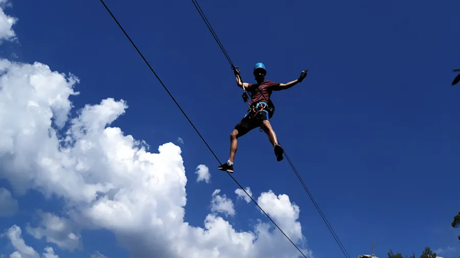 Vía ferrata de iniciación Teletubbies en Àger