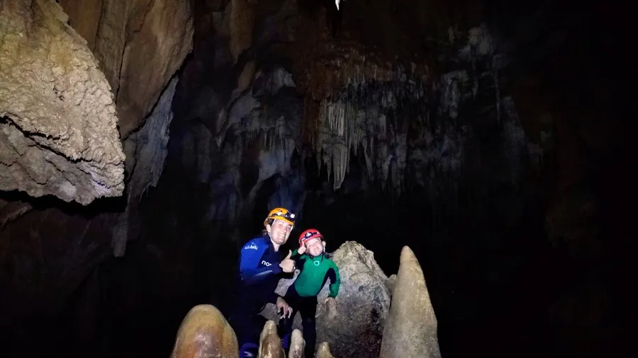 Espeleobarranquismo en la Cueva El Molino, Ramales de la Victoria