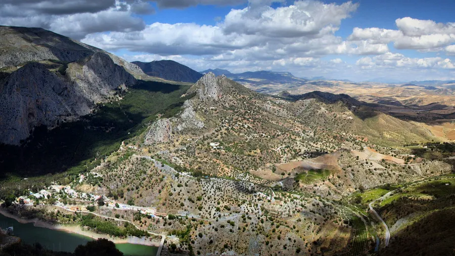 Vista panorámica de las montañas de Andalucía, España.