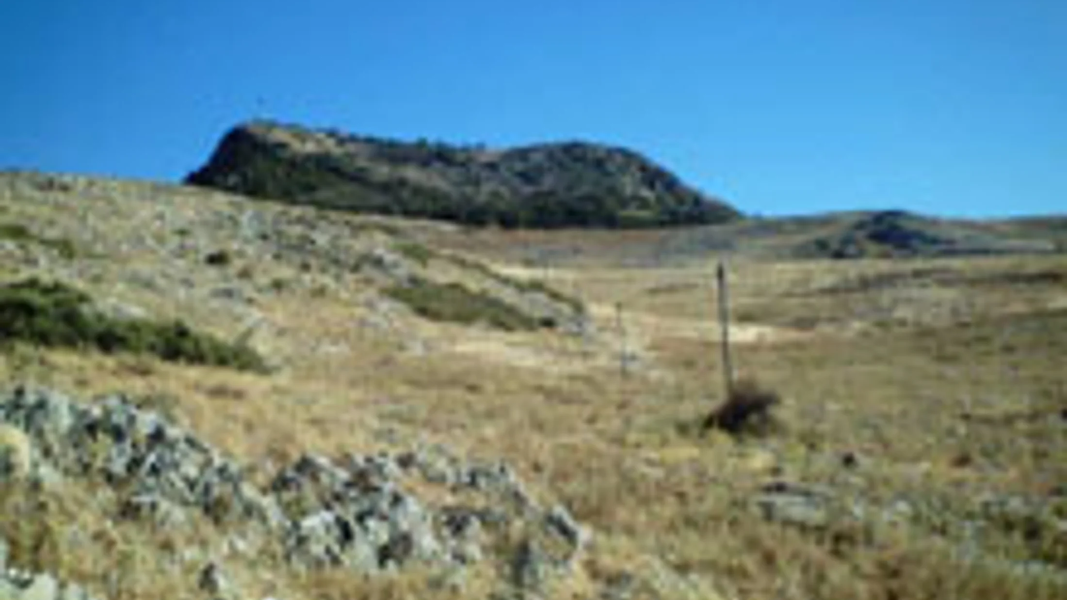 File:Picacho sierra Cabra Sierras subbeticas.jpg