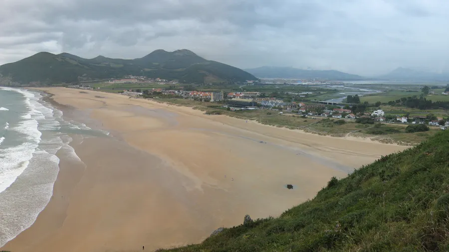 Surf Camp Berria · Full-board adult and family camp