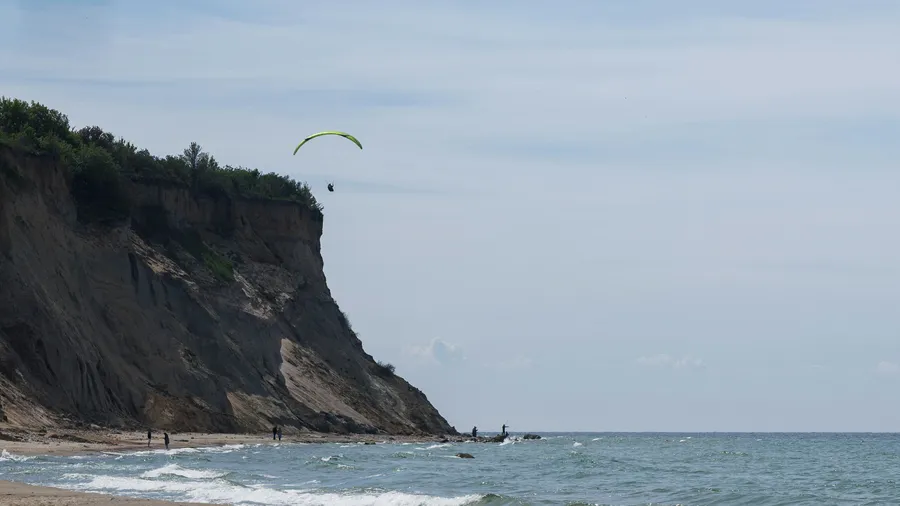 Voo em parapente biplaza na Praia de Xagó, Asturias